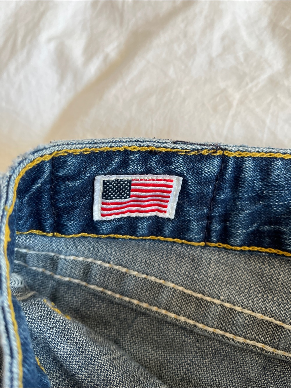 vintage Y2K low-rise True Religion Bobby Short Cut-Off Denim Shorts - Picture 11 of 13